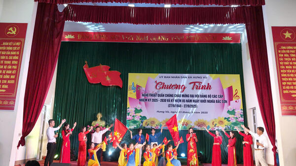 Ủy ban nhân dân xã Hưng Vũ tổ chức chương trình nghệ thuật quần chúng chào mừng Đại hội Đảng bộ các cấp, nhiệm kỳ 2025–2030 và kỷ niệm 85 năm Khởi nghĩa Bắc Sơn