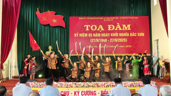 XÃ HƯNG VŨ TỔ CHỨC LỄ DÂNG HƯƠNG VÀ TỌA ĐÀM KỶ NIỆM 85 NĂM NGÀY KHỞI NGHĨA BẮC SƠN (27/9/1940 – 27/9/2025)