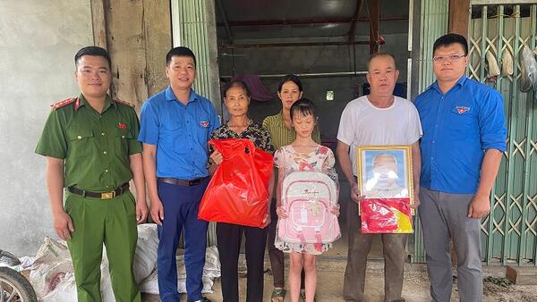 Tuổi trẻ Hưng Vũ với Hành trình “Tự hào Việt Nam” lan tỏa tinh thần yêu nước và nghĩa tình nhân ái